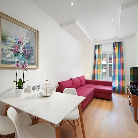 35qm Deluxe Im Stil Design Vosteen Naehe Der Kaiserburg *